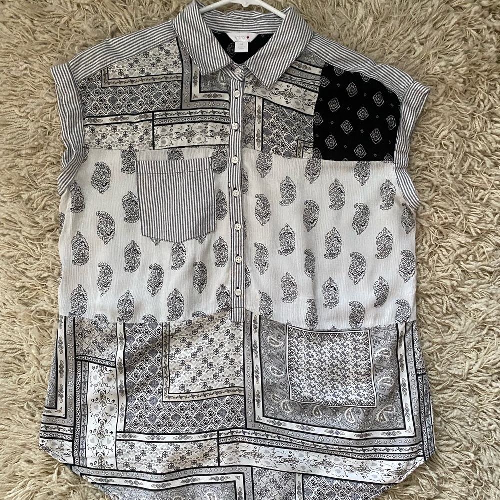 Intro Short Sleeve Blouse With Button & Collar, M - image 2